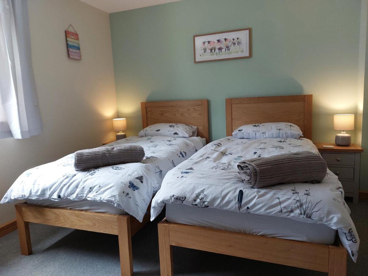 Two Bedroom Cottage - Country Lane -10 Min Walk To Perranporth Beach Exterior photo